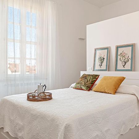 Waves Of Livorno New Modern Apartment מראה חיצוני תמונה